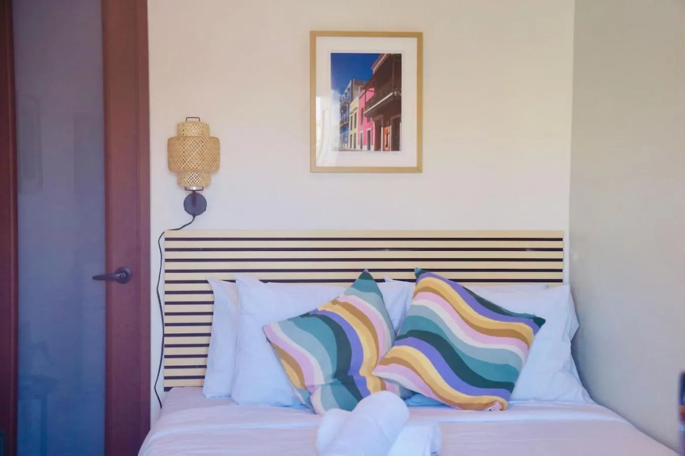 Room 13 Breezy Veranda Stay With City Views San Juan Hotel